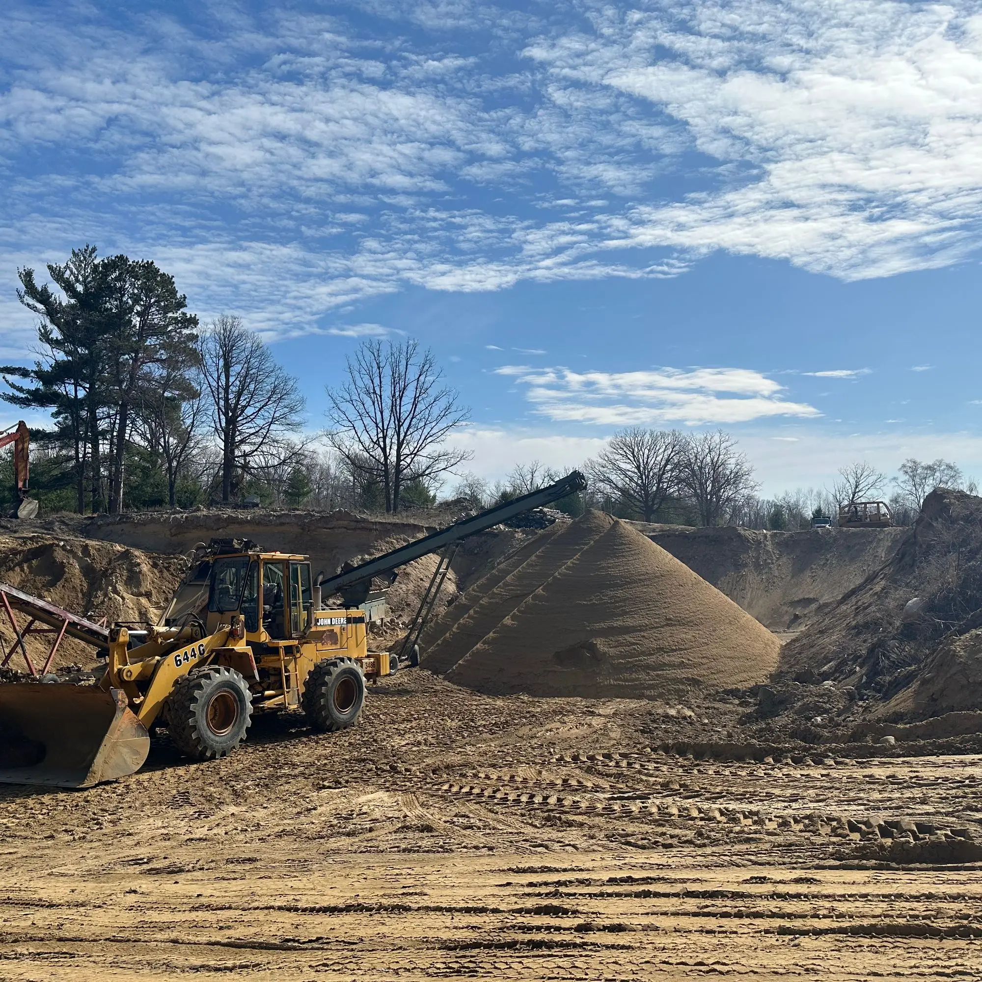 Sand, Gravel & Aggregate